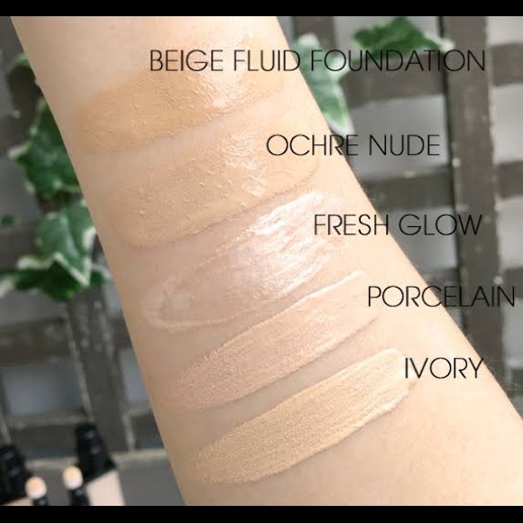 Burberry bright glow foundation #12 ochre nude - Picture 7 of 9